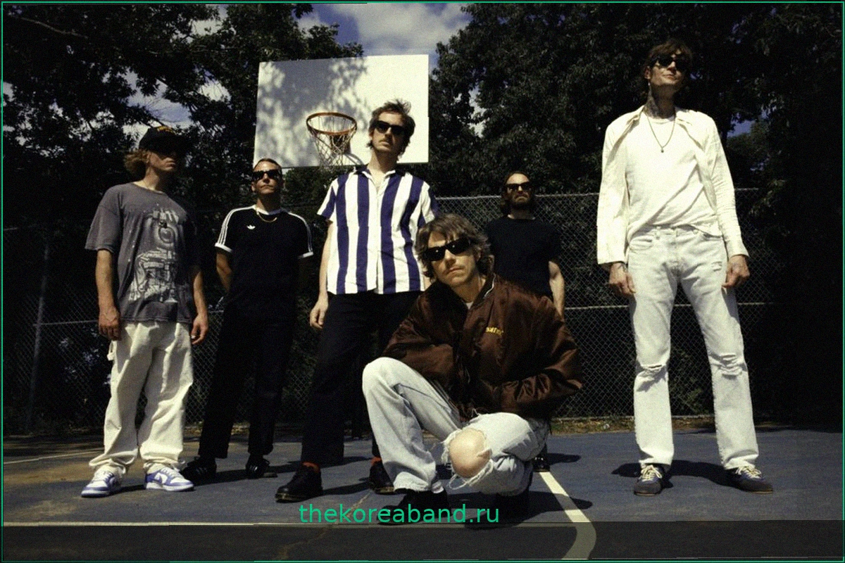Cage the Elephant: Новый сингл "Dying in Reverse" и его идеальное сочетание со спортивным шоу NFL в Мюнхене