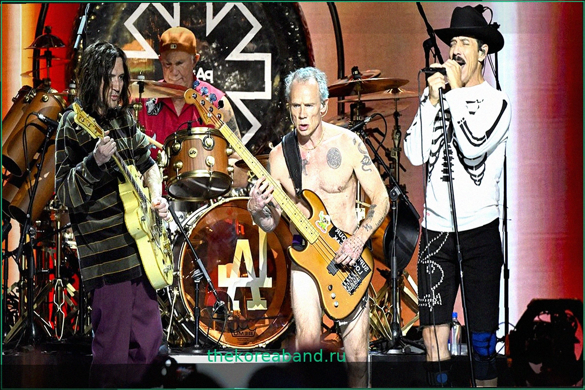 Red Hot Chili Peppers Продали Свой Каталог Warner Bros. за $300 Миллионов